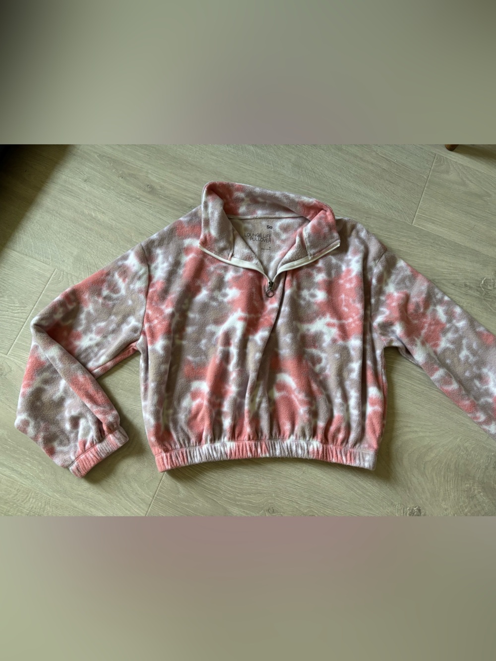 SO Tie-Dye Pullover